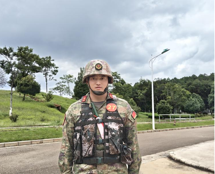 优秀！云经管学子在民兵教练员自动步枪射击项目中荣获第一名！ 第 3 张